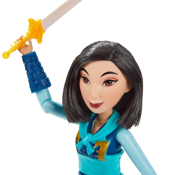Disney Warrior Moves Mulan Sword-Swinging Action - Picture 5 of 5